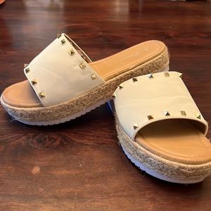 White rope slip on sandals with gold rock studs size 9 espadrilles